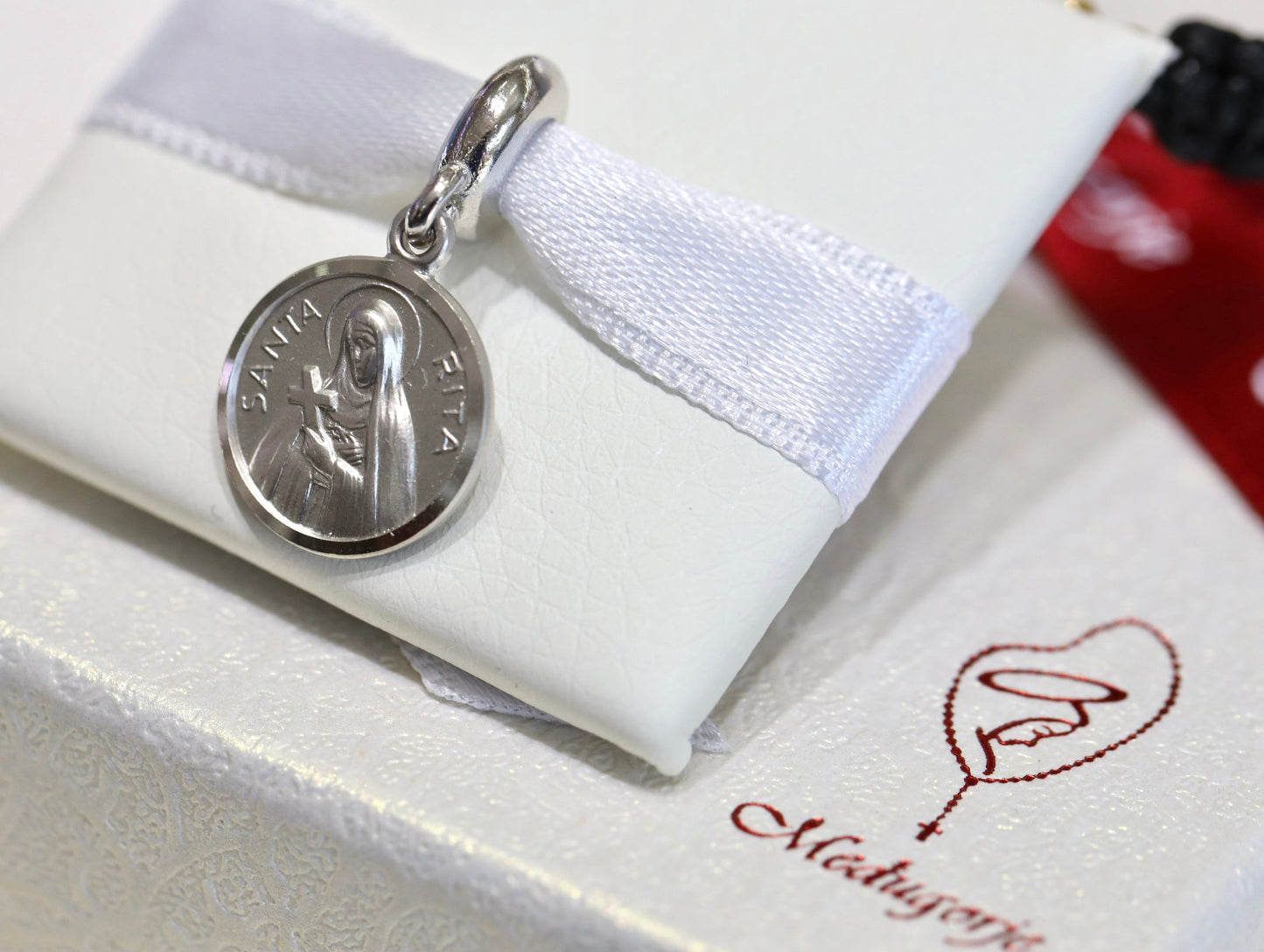 Pandora de plata de ley de Santa Rita se adapta al encanto, encanto católico para pulsera de plata, encanto religioso de plata de ley, encanto compatible con pandora