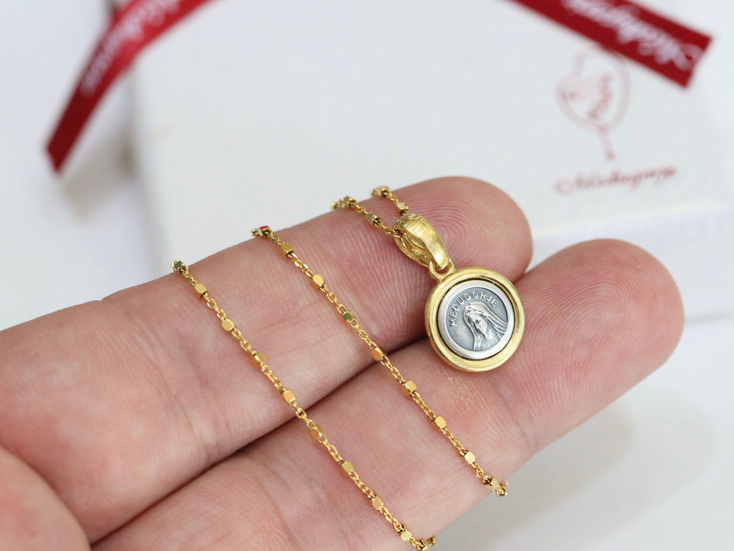 Medjugorje medal, Queen of Peace pendant, Virgin Mary miniature medal, Minimalist style, sterling silver 925 , gold plated, dainty charm