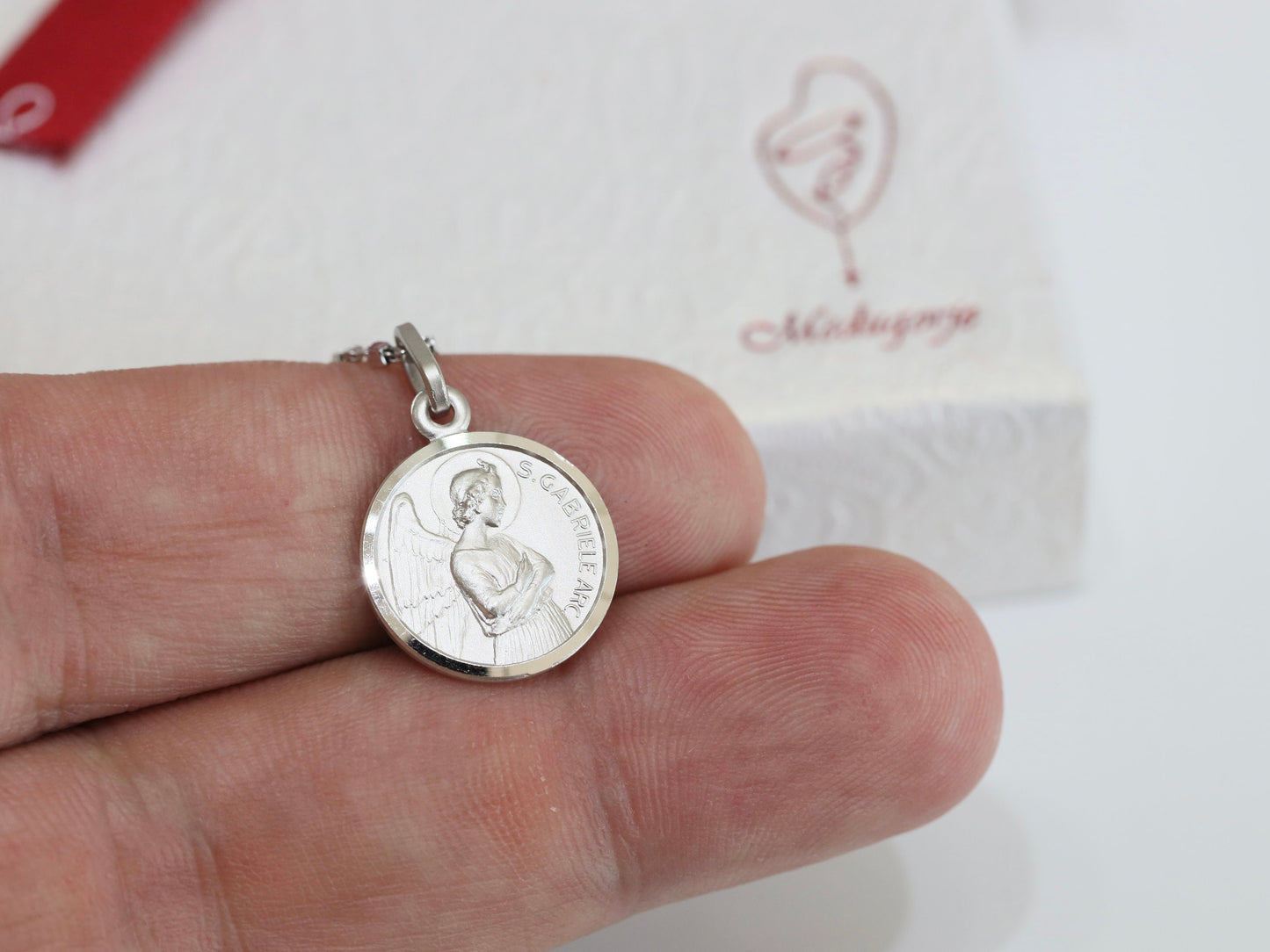 Medalla de San Gabriel, colgante arcángel de plata de ley 925, colgante mensajero de Dios de San Gabriel, medalla redonda de San Gabriel, regalo de cumpleaños