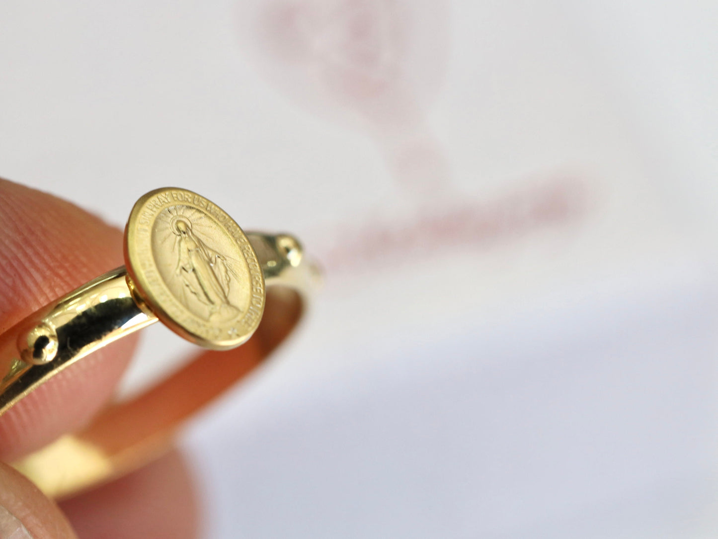 Anillo medalla milagrosa, anillo rosario, anillo plata de ley 925 bañado en oro de 18 k, anillo rosario Nuestra Señora, anillo Virgen María, anillo minimalista delicado