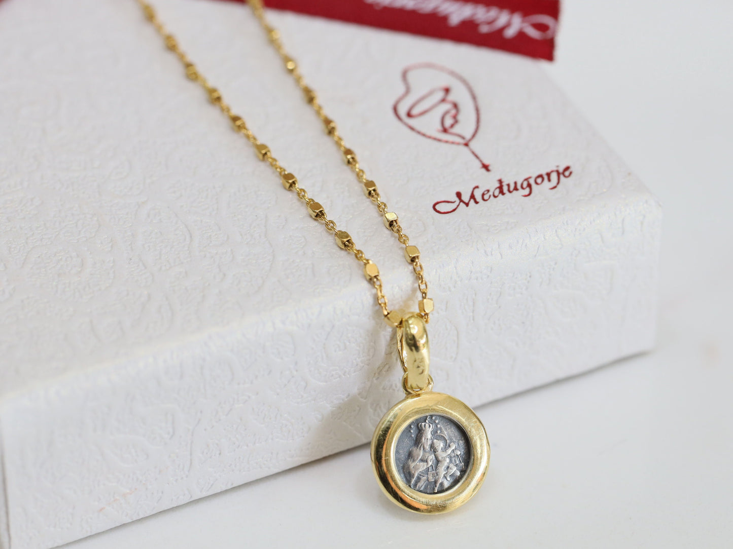Dainty Scapular medal, Our Lady of Mt Carmel, Sacred heart of Jesus medal, sterling silver 925 pendant, gold plated, round vintage silver