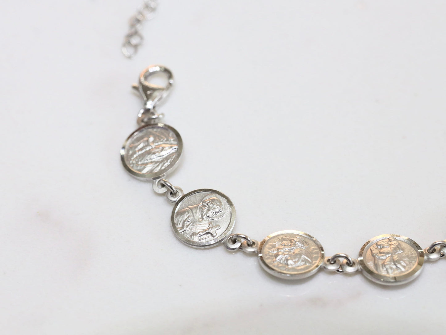 Pulsera de santos católicos | pulsera con 11 santos católicos | pulsera rosario con talla de diamantes | pulsera de plata de ley 925 para mujer
