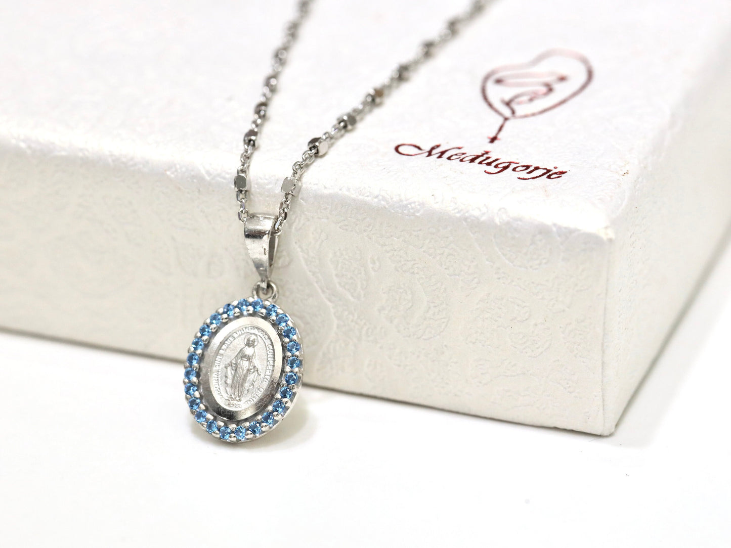 Medalla Milagrosa, colgante de collar de Nuestra Señora de Gracia, medalla de plata de ley, medalla minimalista para niñas, medalla azul en miniatura de Nuestra Señora