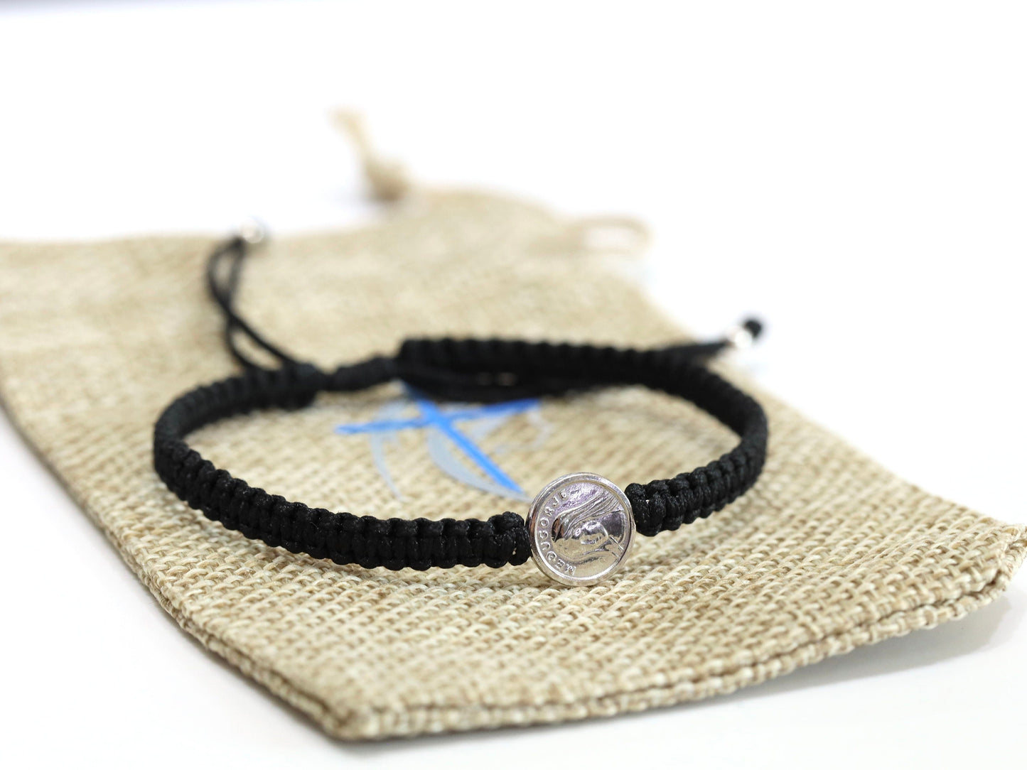 Pulsera medalla Medjugorje, pulsera Reina de la Paz, plata de ley 925, pulsera minimalista, pulsera sencilla, pulsera católica delicada