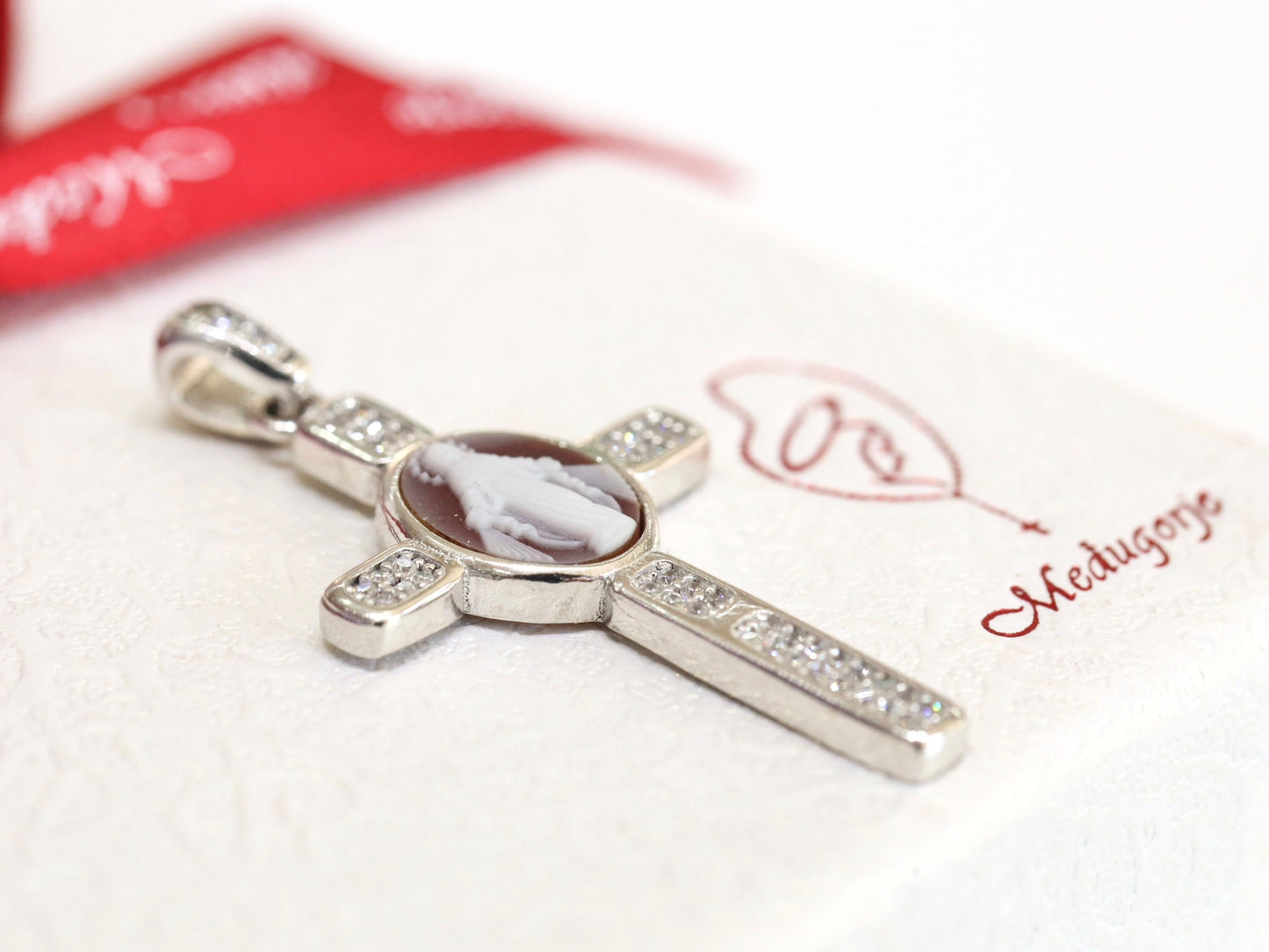 Medalla de plata Nuestra Señora de Gracia, cruz de plata de primera ley con la Virgen María, cruz estilo camafeo con la Virgen María, cruz para mujer, cruz de Medjugorje