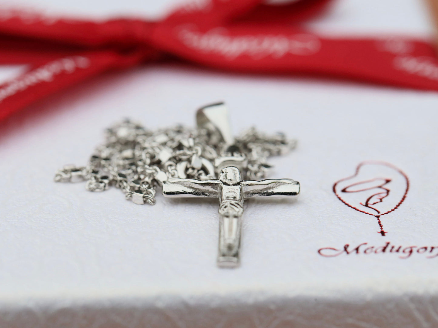 Crucifijo para mujer, crucifijo de plata de ley 925, collar de crucifijo para adolescente, colgante de crucifijo pequeño, crucifijo para adolescente, regalo para mamá