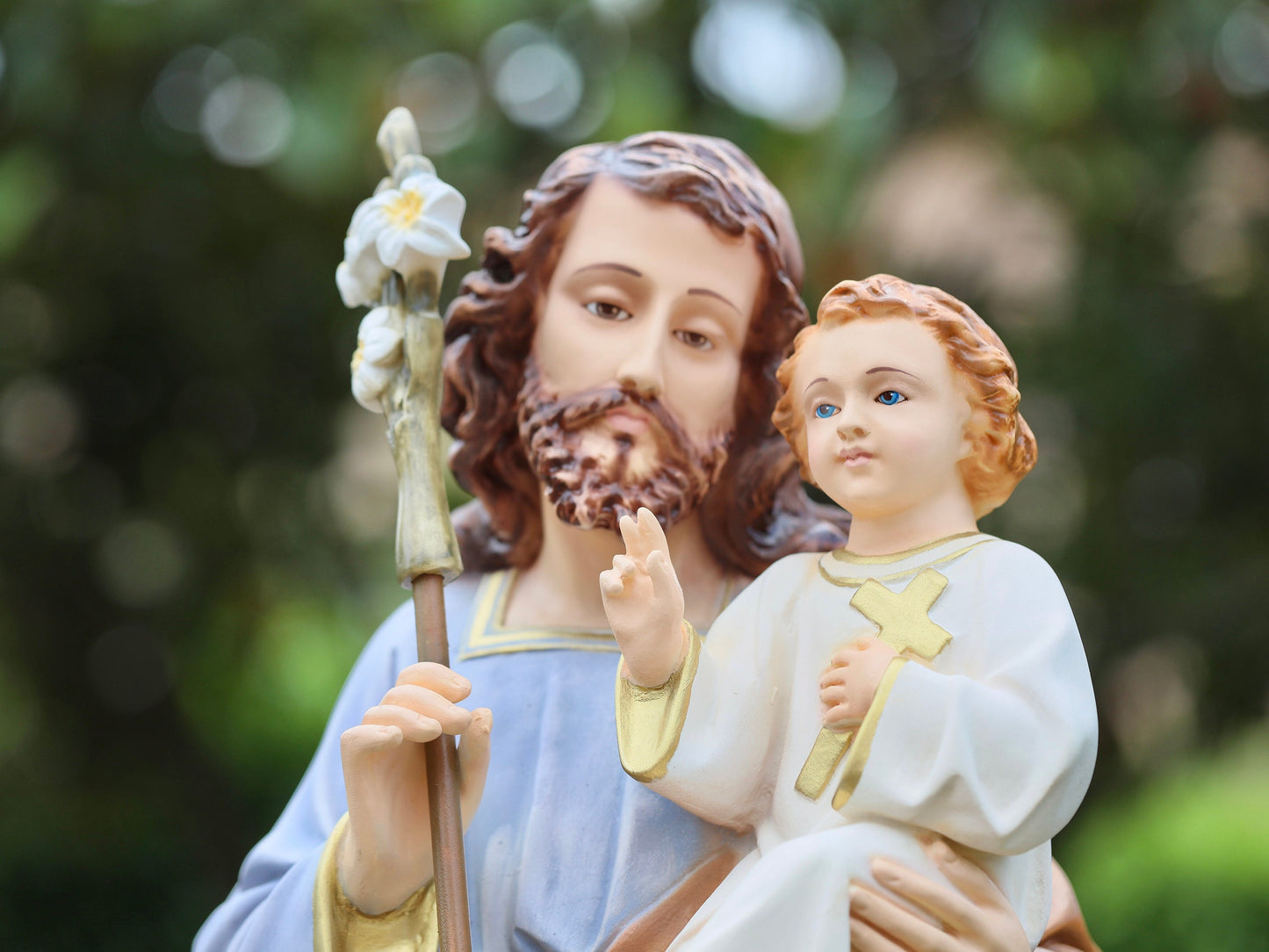 Estatua de San José, San José con el Niño Jesús, estatua del altar del hogar, estatua católica devocional, estatua del jardín, estatua de 31 pulgadas, polvo de mármol