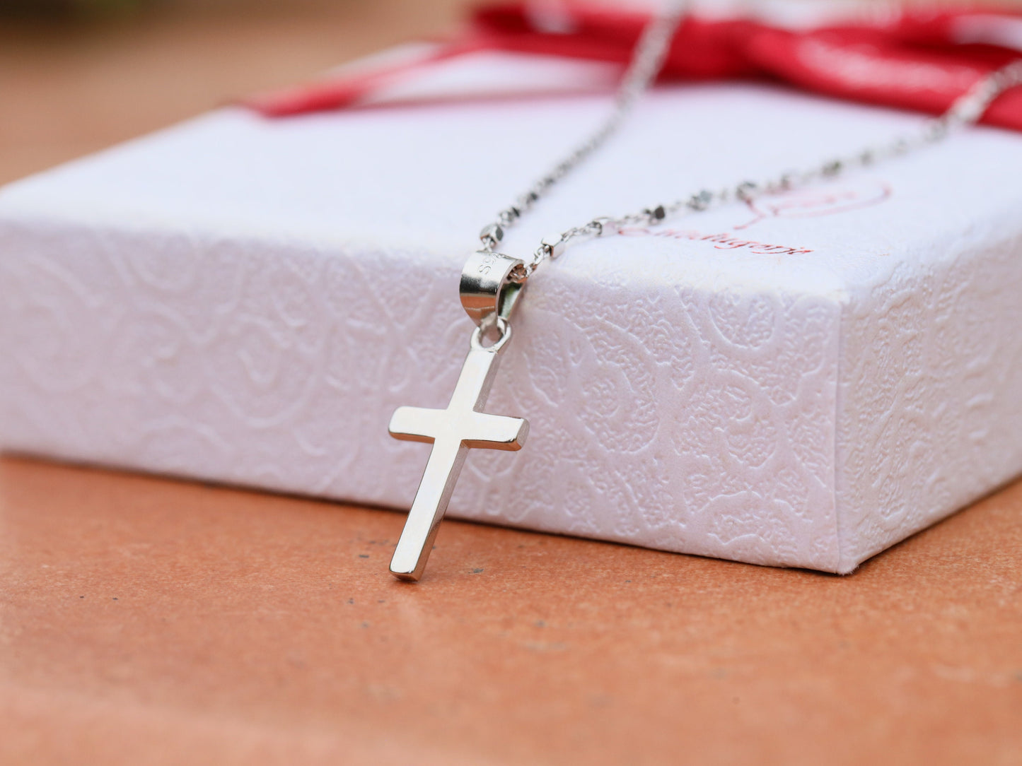 Colgante de cruz delicada, cruz de plata de ley lisa, collar de cruz, cruz de plata de ley 925 para mujer, collar de cruz simple, regalo para mamá