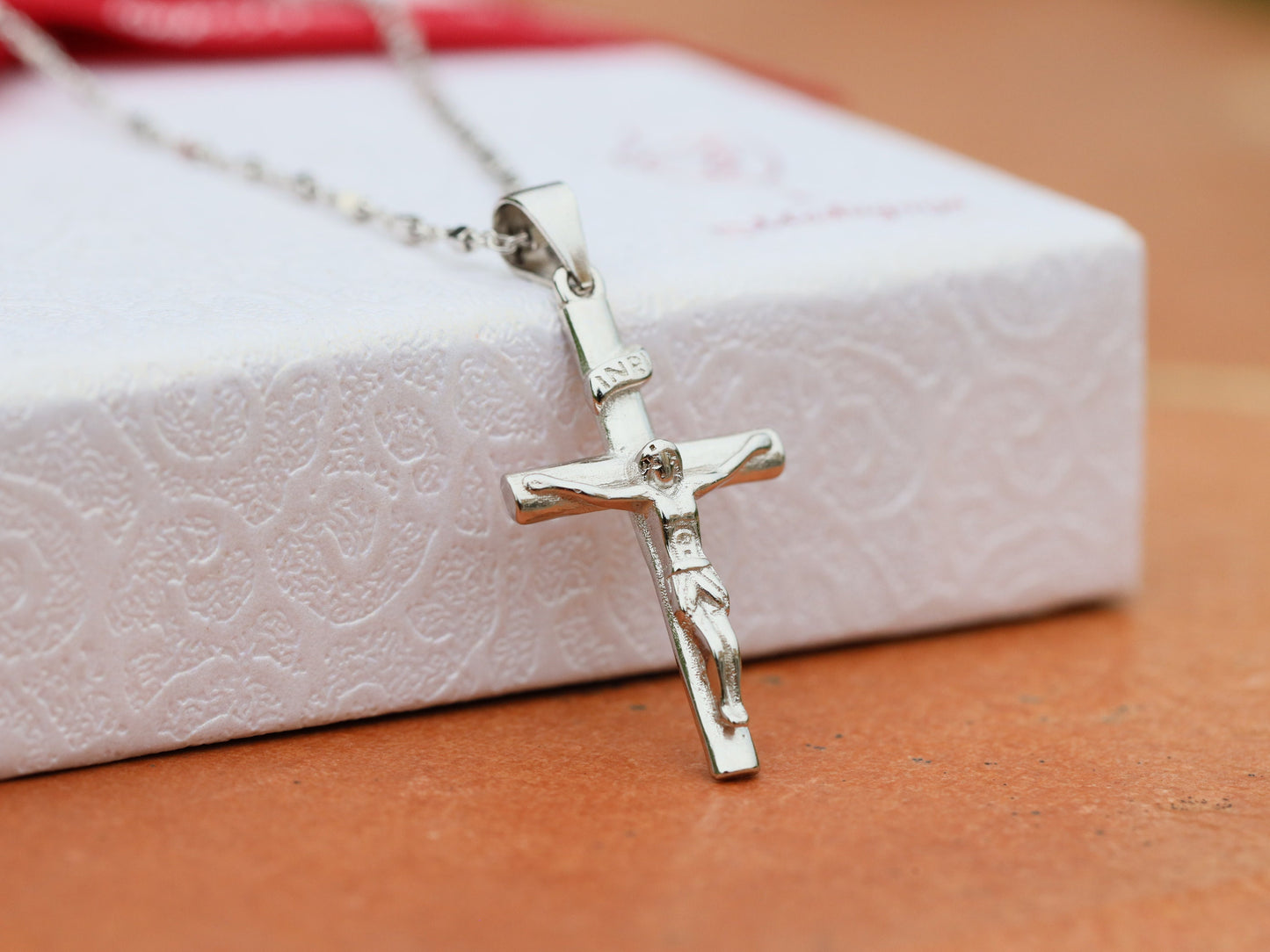 Crucifijo para mujer, crucifijo de plata de ley 925, collar de crucifijo para adolescente, colgante de crucifijo pequeño, crucifijo para adolescente, regalo para mamá