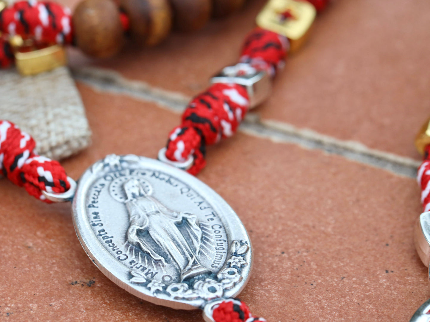 Cuentas de rosario del Espíritu Santo, coronilla del Espíritu Santo, rosario de madera, cuentas de rosario paracord, rosario grande para hombre, rosario devocional, regalo para el marido