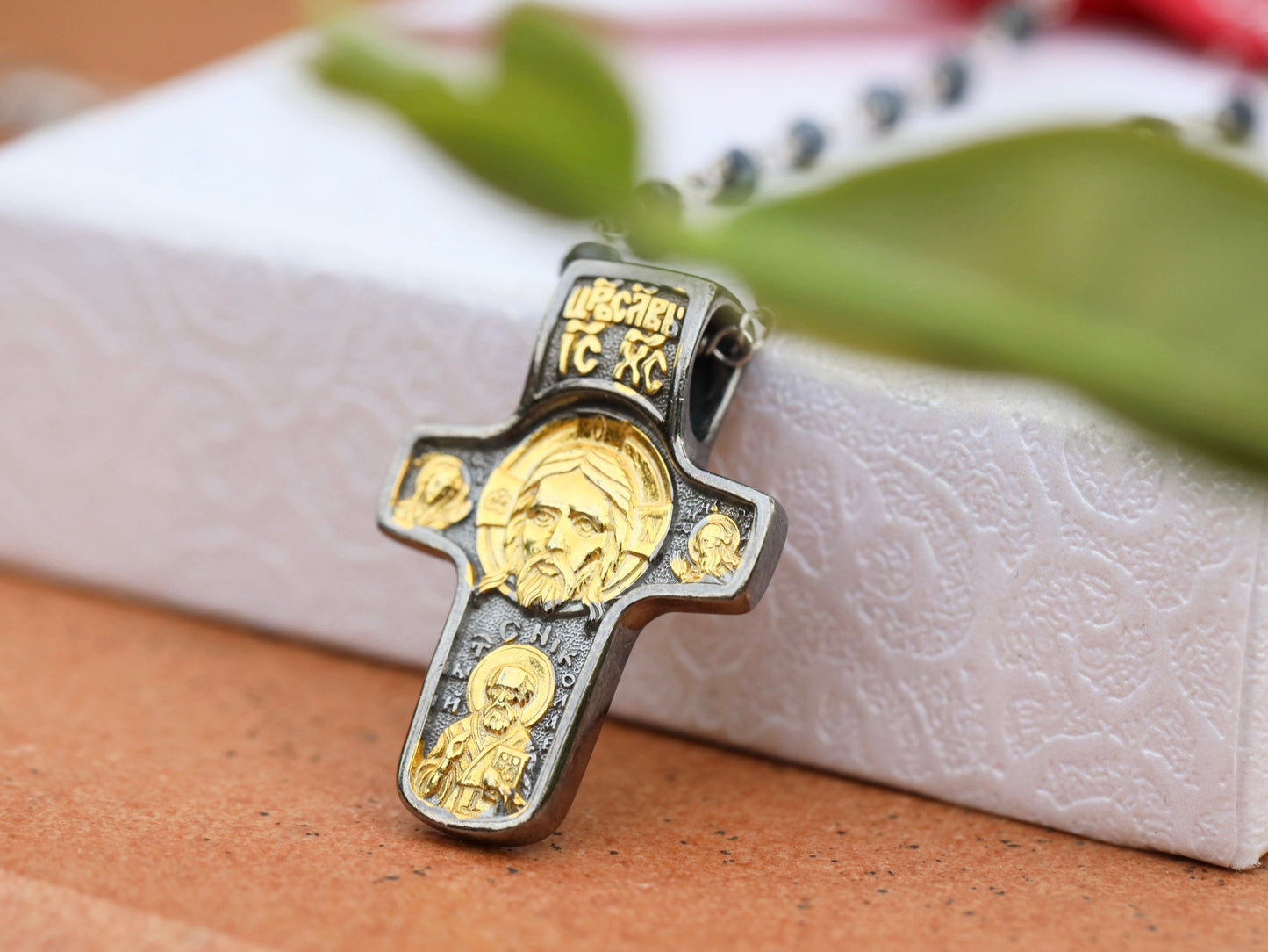 Cruz de la Santísima Faz, cruz de la Cara de Jesucristo, plata de ley de oro 925, cruz bizantina, San Nicolás, Juan Bautista, cruz icono para el hombre