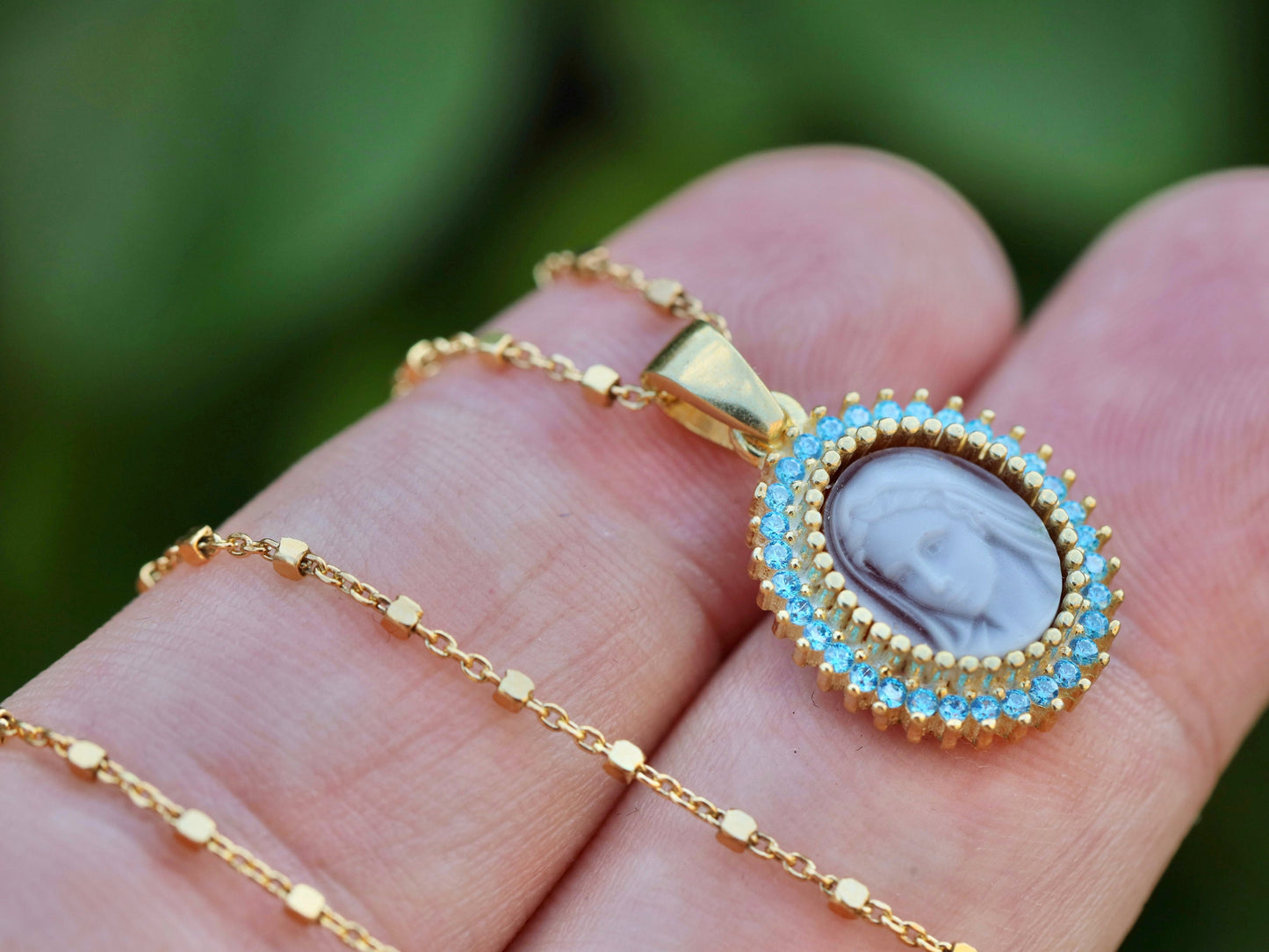Colgante de Nuestra Señora, collar de Nuestra Señora de Medjugorje, colgante de la Reina de la Paz, colgante de camafeo relleno de oro de plata de ley 925, colgante para niña