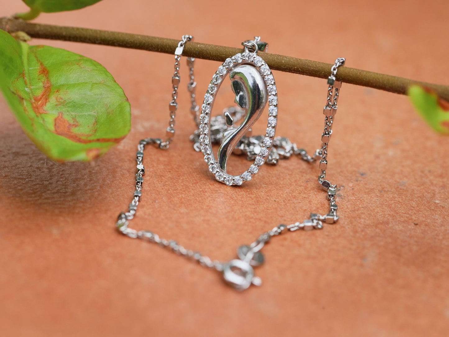 Colgante Nuestra Señora, Virgen María en medalla de oración, plata de ley, colgante perfil Nuestra Señora, colgante católico moderno, colgante para adolescente
