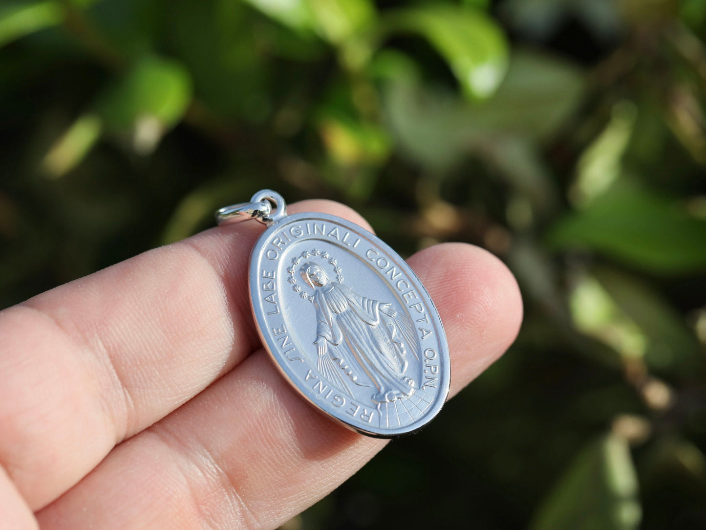 Medalla Milagrosa extra grande, colgante de Nuestra Señora de Gracia de plata de ley 925, Medalla Milagrosa de alto detalle, Medalla Milagrosa talla diamante