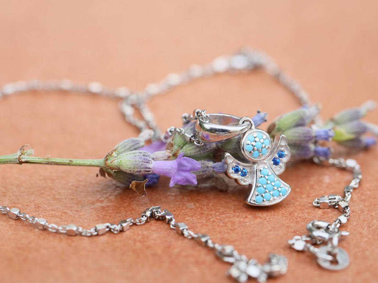 Colgante de ángel, collar Angel Guardian, colgante de ángel en miniatura para adolescente, regalo para mujeres, ángel con circonio cúbico, collar delicado