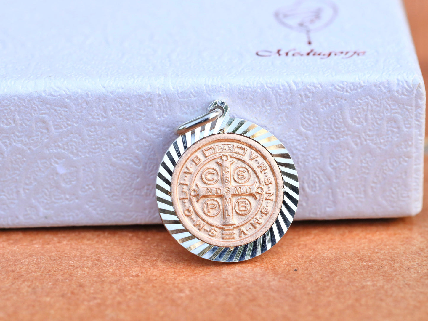 Medalla de San Benito, plata de ley 925, oro rojo sobre plata de ley, medalla de cruz, medalla de protección, medalla de cruz católica, regalo para adolescentes