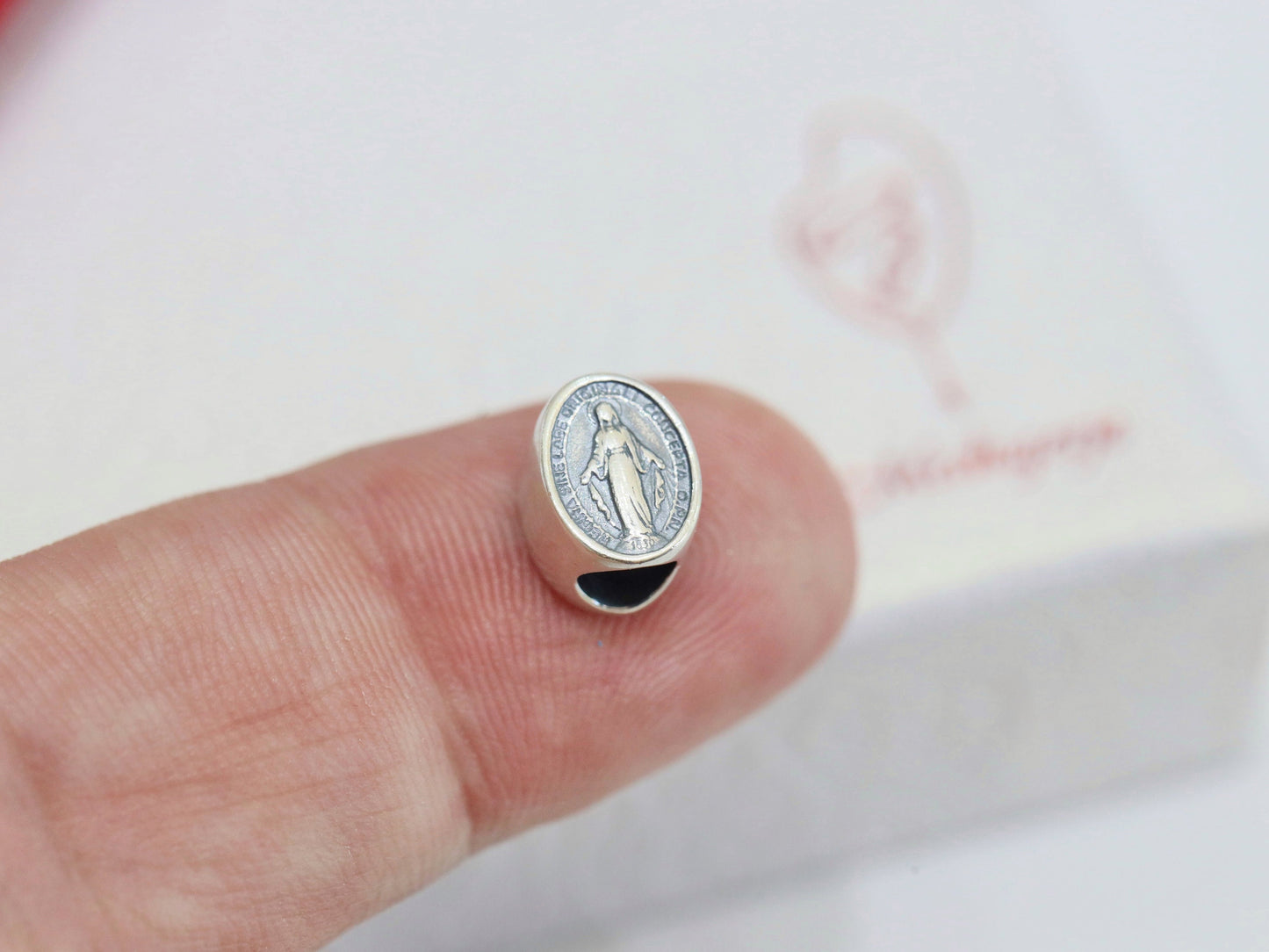 Medalla Milagrosa, plata de ley 925, plata antigua, encanto compatible con Pandora, regalo para mujeres, encanto de pulsera estilo europeo, encanto católico