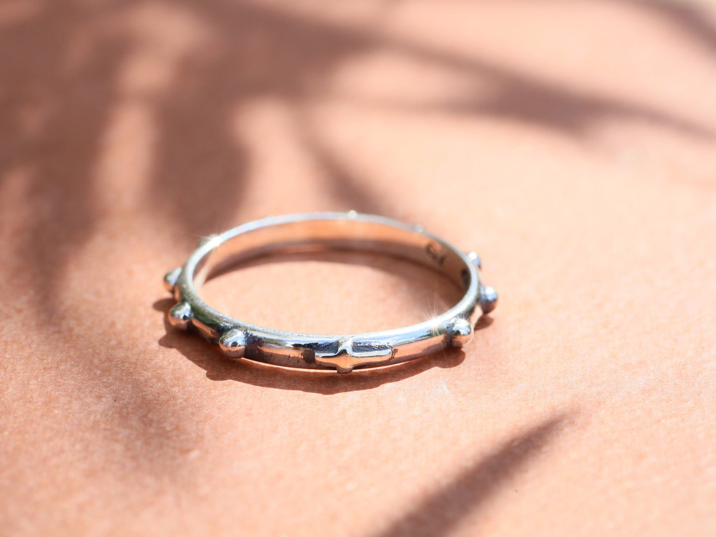 Anillo de rosario simple de plata de primera ley, anillo cruzado con rosario de una década, anillo de rosario de plata oxidada 925 para hombre o mujer, anillo de oración unisex