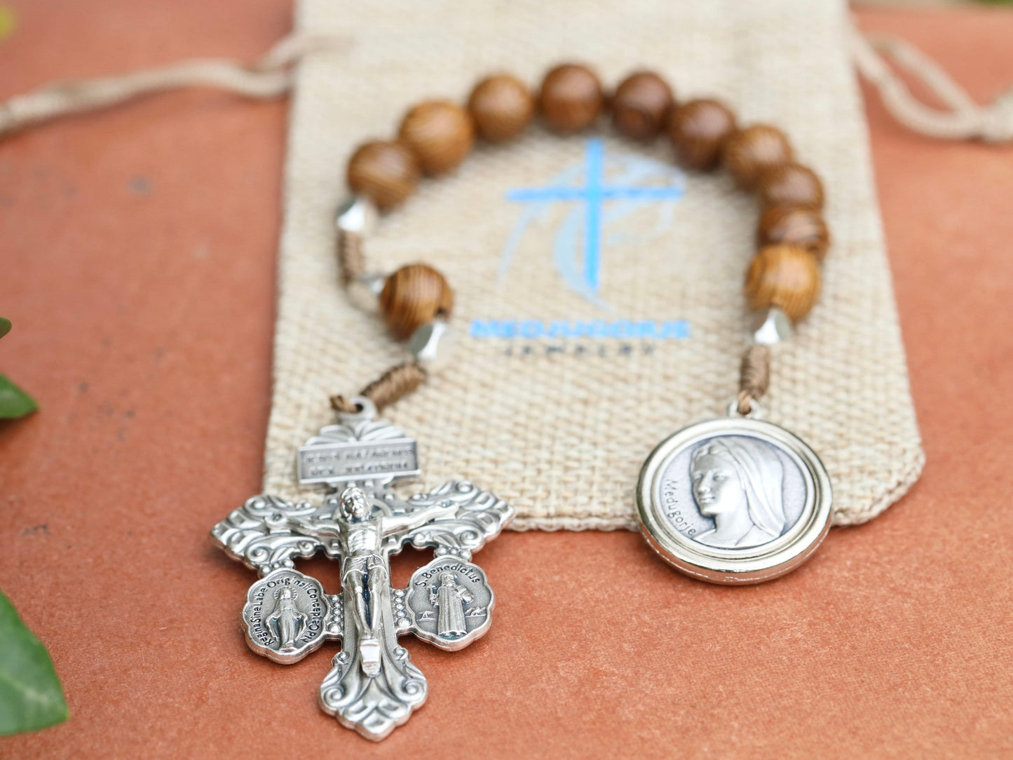 Wooden one decade rosary, pardon crucifix rosary,pocket rosary for man,miraculous medal rosary,dainty rosary, st Benedict one decade rosary