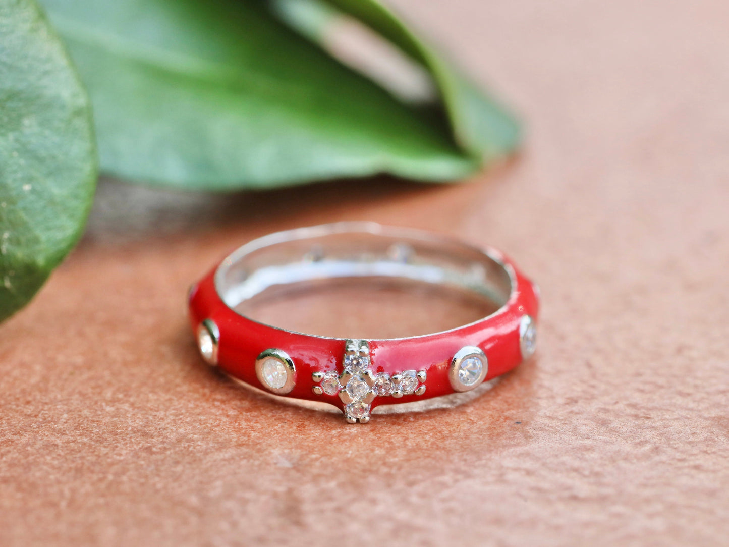 Anillo de rosario, anillo de rosario rojo, anillo de rosario de plata de ley, anillo cruzado, anillo para adolescente, anillo católico, anillo de oración, rosario delicado para niñas