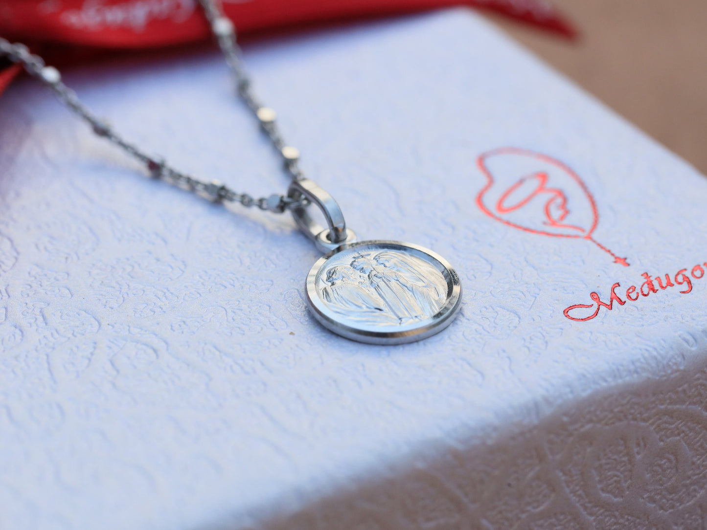 Holy Family medal, miniature medal, sterling silver 925 medal, catholic medal, St Joseph Maria and Jesus, gift medal for teenage, kids medal