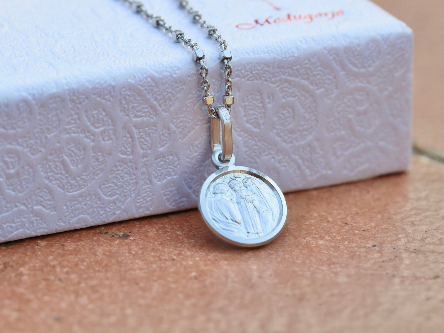 Holy Family medal, miniature medal, sterling silver 925 medal, catholic medal, St Joseph Maria and Jesus, gift medal for teenage, kids medal