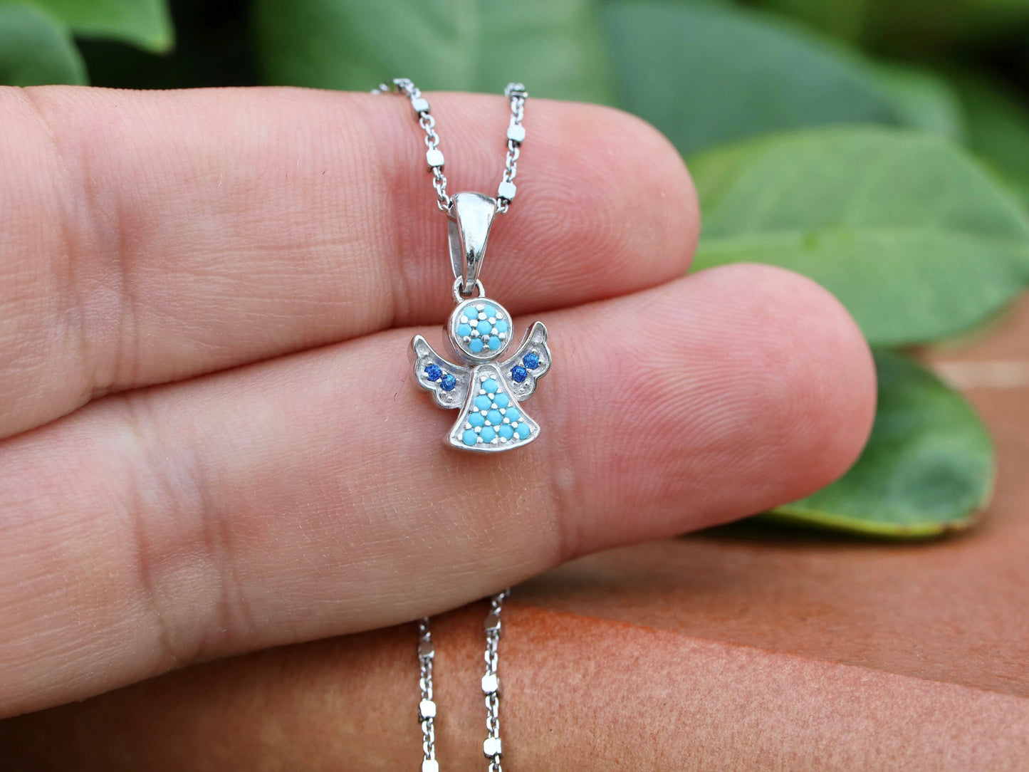 Colgante de ángel, collar Angel Guardian, colgante de ángel en miniatura para adolescente, regalo para mujeres, ángel con circonio cúbico, collar delicado