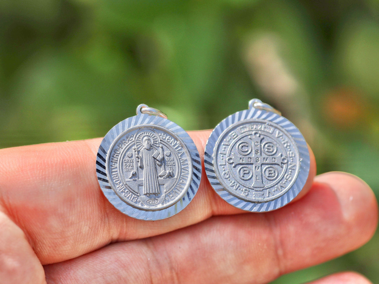 Medalla de San Benito, plata de ley 925, medalla redonda talla diamante, colgante unisex, medalla de cruz católica, medalla de protección, San Benito grande