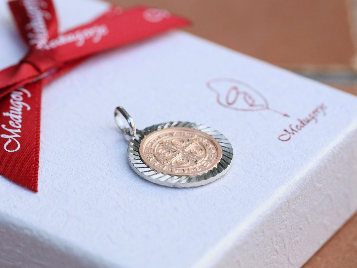 Medalla de San Benito, plata de ley 925, oro rojo sobre plata de ley, medalla de cruz, medalla de protección, medalla de cruz católica, regalo para adolescentes