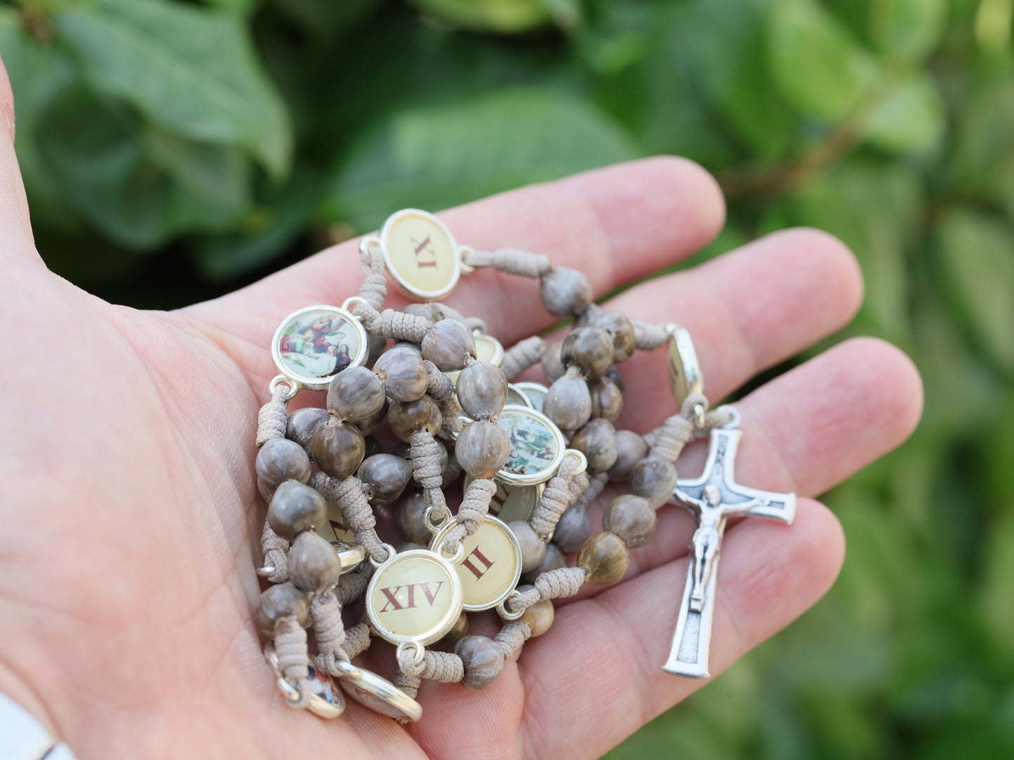 Estaciones de rosario cruzado, cuentas lágrimas de Job, rosario hecho a mano, cuentas de semillas naturales, rosario Vía Crucis, rosario Medjugorje, Vía Dolorosa,