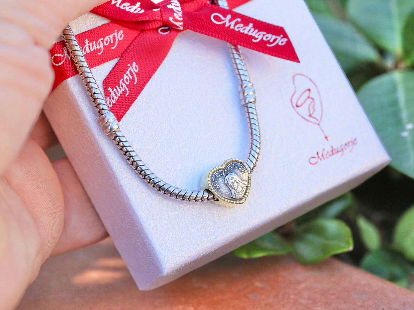 Encanto de Nuestra Señora para pulsera pandora similar, encanto en forma de corazón de plata de ley 925, encanto de Virgen María bañado en oro de Medjugorje para pulsera