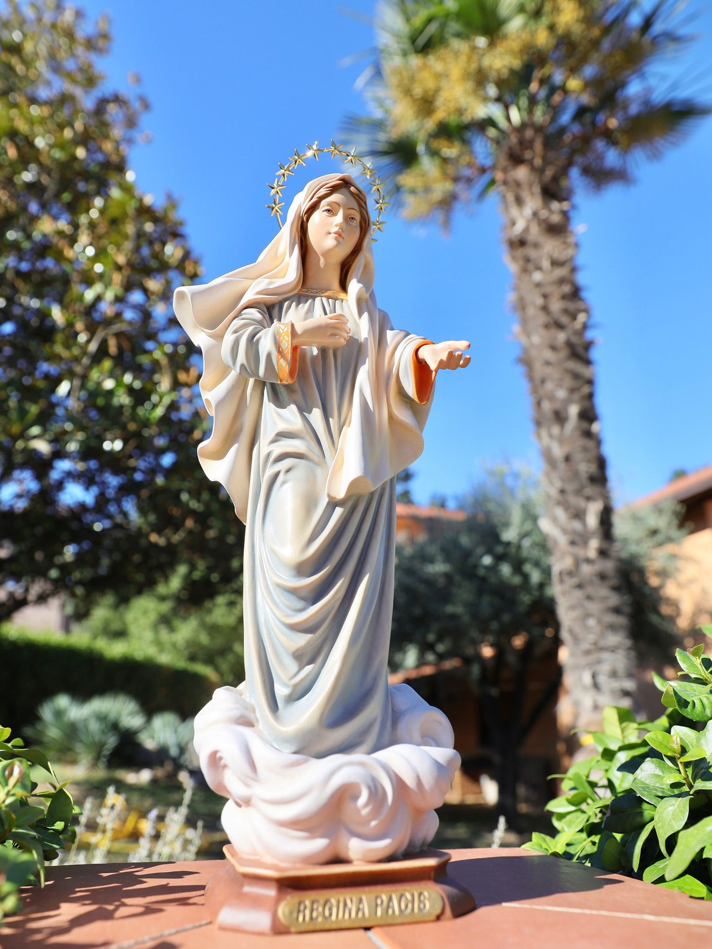 Estatua de Medjugorje, estatua de madera de la Reina de la Paz, estatua hecha a mano de la Virgen María, estatua de Nuestra Señora de Medjugorje de 18 pulgadas, estatua de Val Gardena