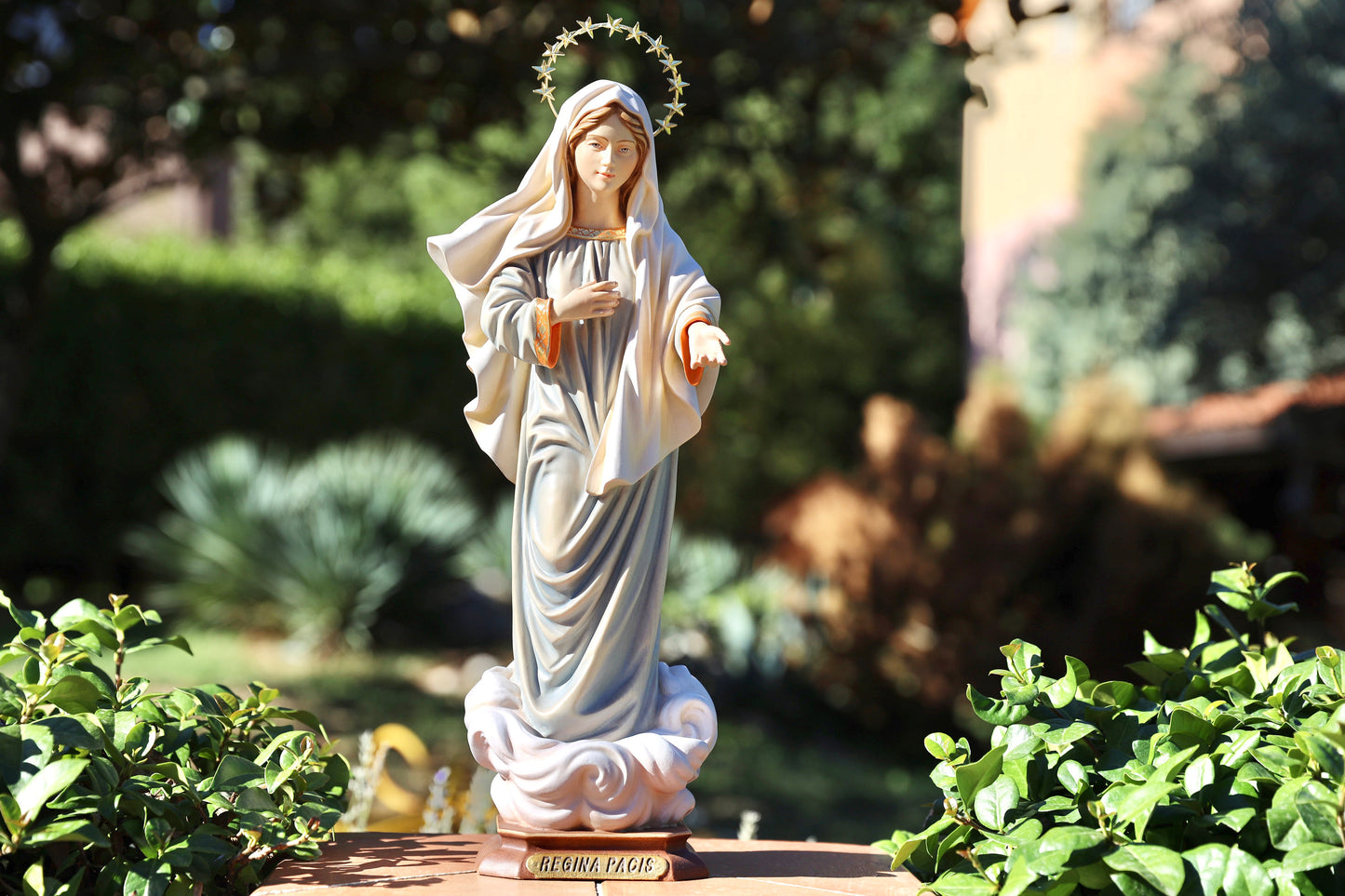 Estatua de Medjugorje, estatua de madera de la Reina de la Paz, estatua hecha a mano de la Virgen María, estatua de Nuestra Señora de Medjugorje de 18 pulgadas, estatua de Val Gardena