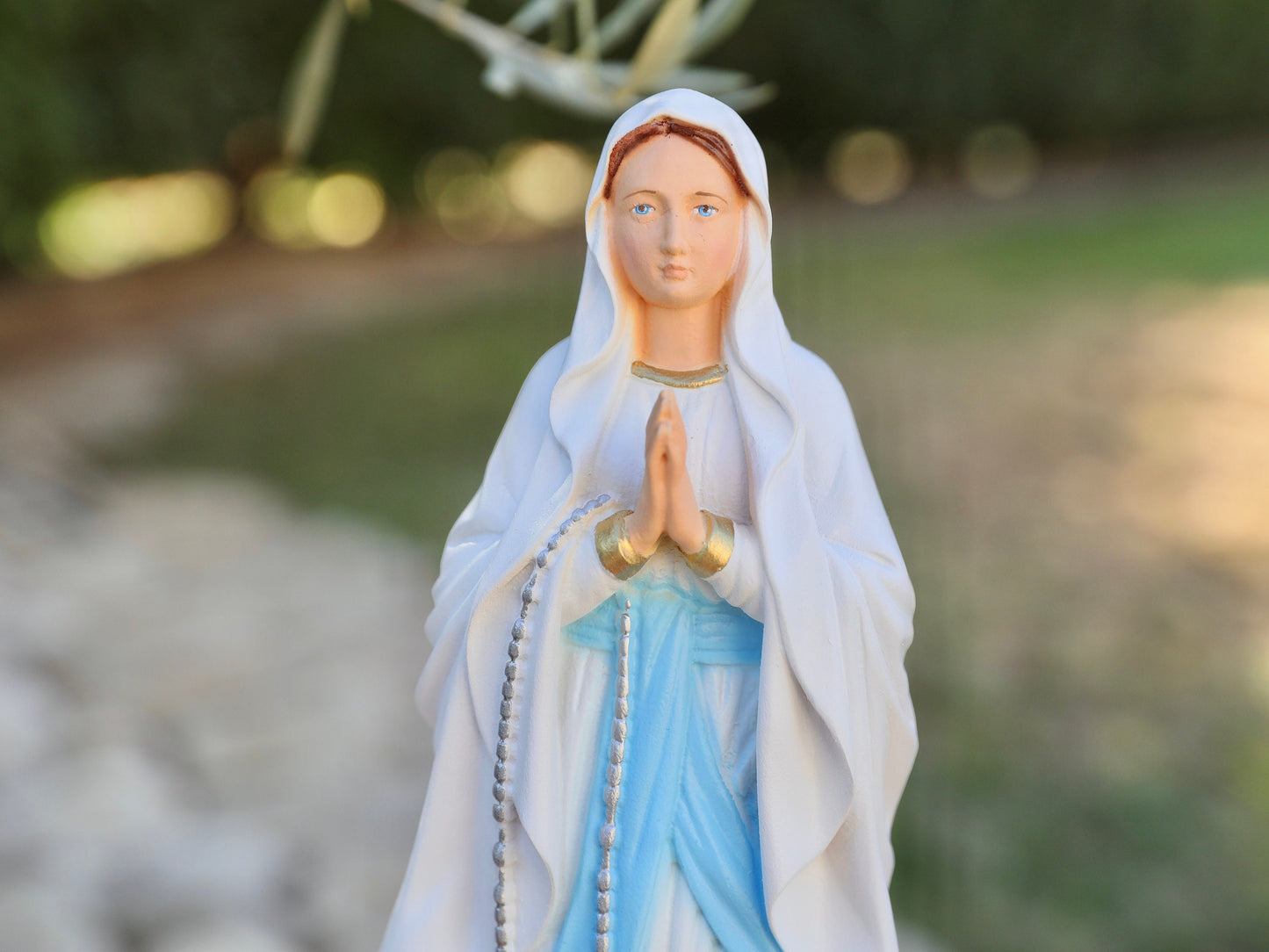 Estatua de Nuestra Señora de Lourdes, estatua de la Virgen María, estatua de 12 pulgadas, estatua de la Virgen María de 30 cm, estatua para el altar católico, estatua de polvo de mármol