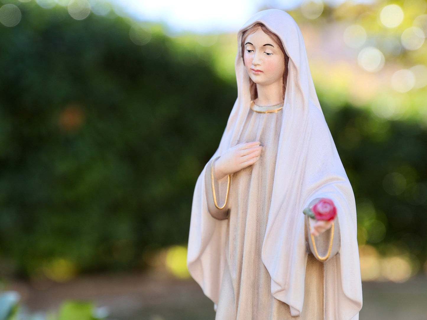 Estatua de madera de Medjugorje, estatua de madera de Nuestra Señora, estatua de la Reina de la Paz de 11,8 pulgadas, estatua hecha a mano, estatua católica, estatua de la Virgen María de 30 cm,