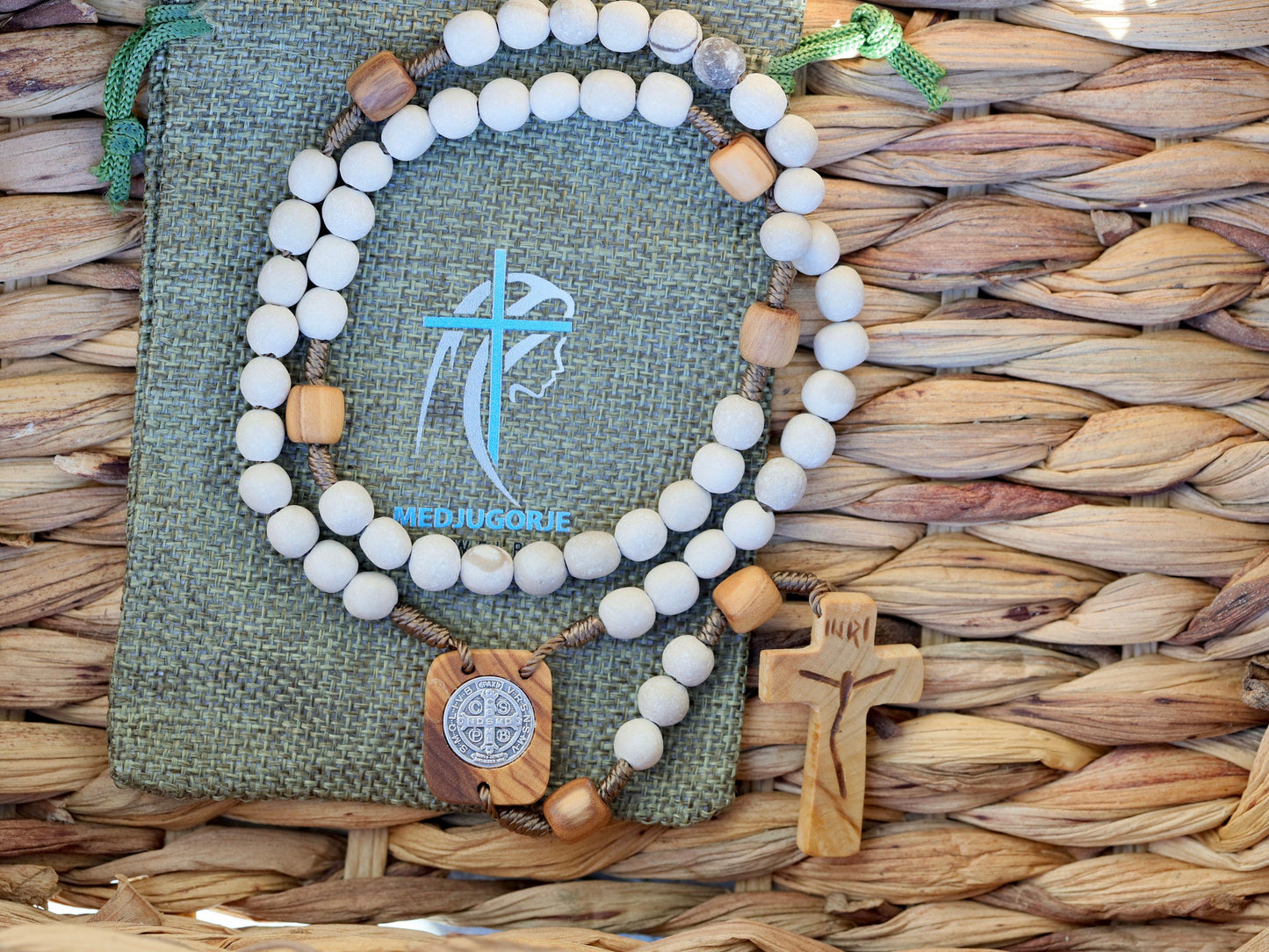 Rosario de Piedra Fina Pulida - Colección Medjugorje