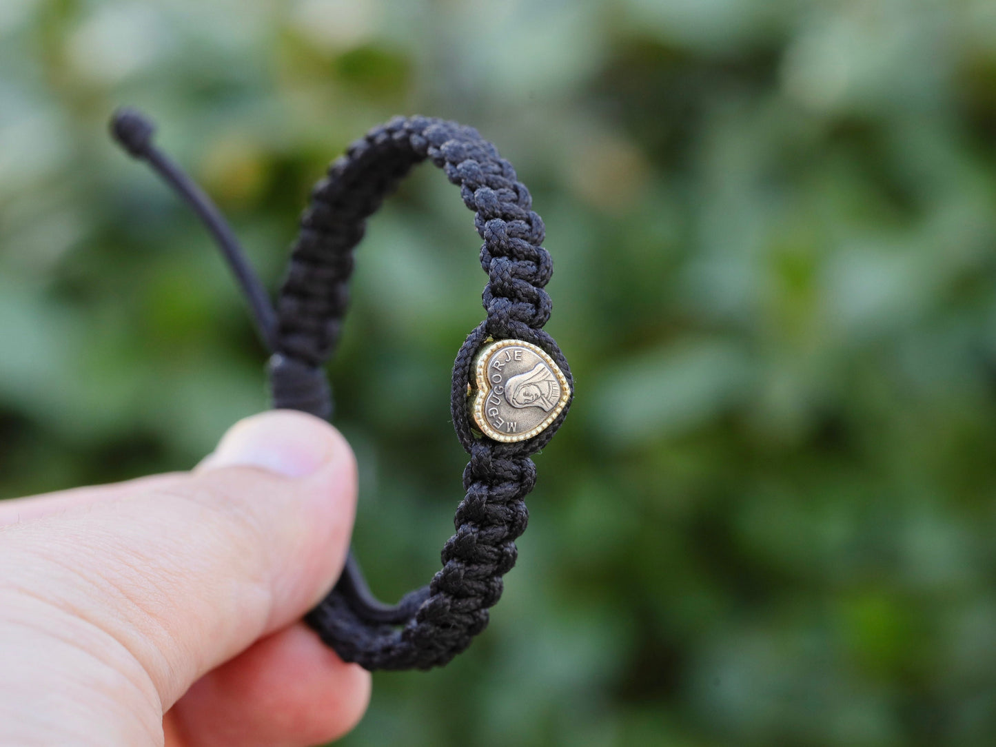 Pulsera resistente con dije de Nuestra Señora, pulsera estilo macramé con Reina de la Paz, pulsera de plata de ley 925 para mujer, pulsera de cordón negro