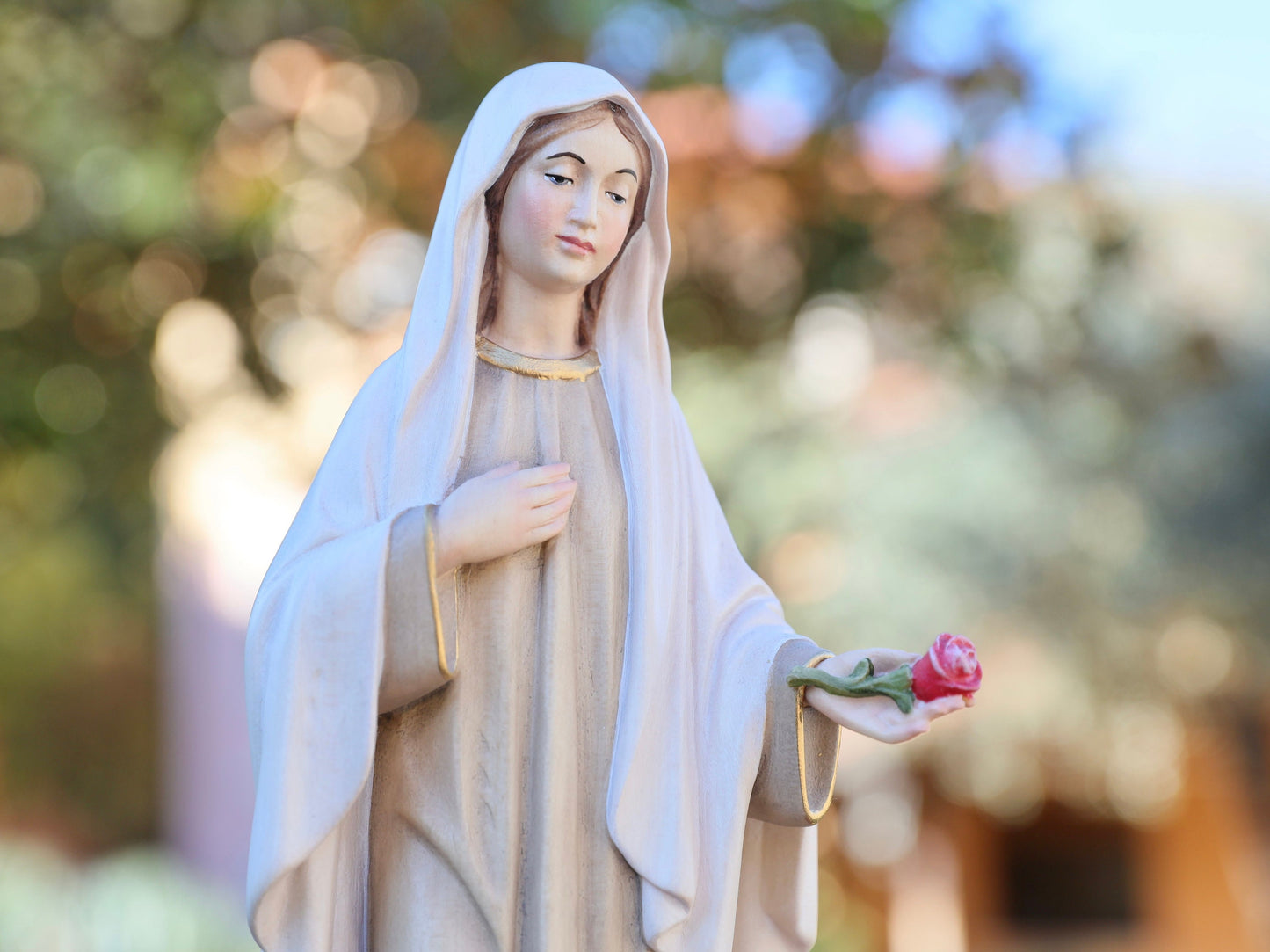 Estatua de madera de Medjugorje, estatua de madera de Nuestra Señora, estatua de la Reina de la Paz de 11,8 pulgadas, estatua hecha a mano, estatua católica, estatua de la Virgen María de 30 cm,