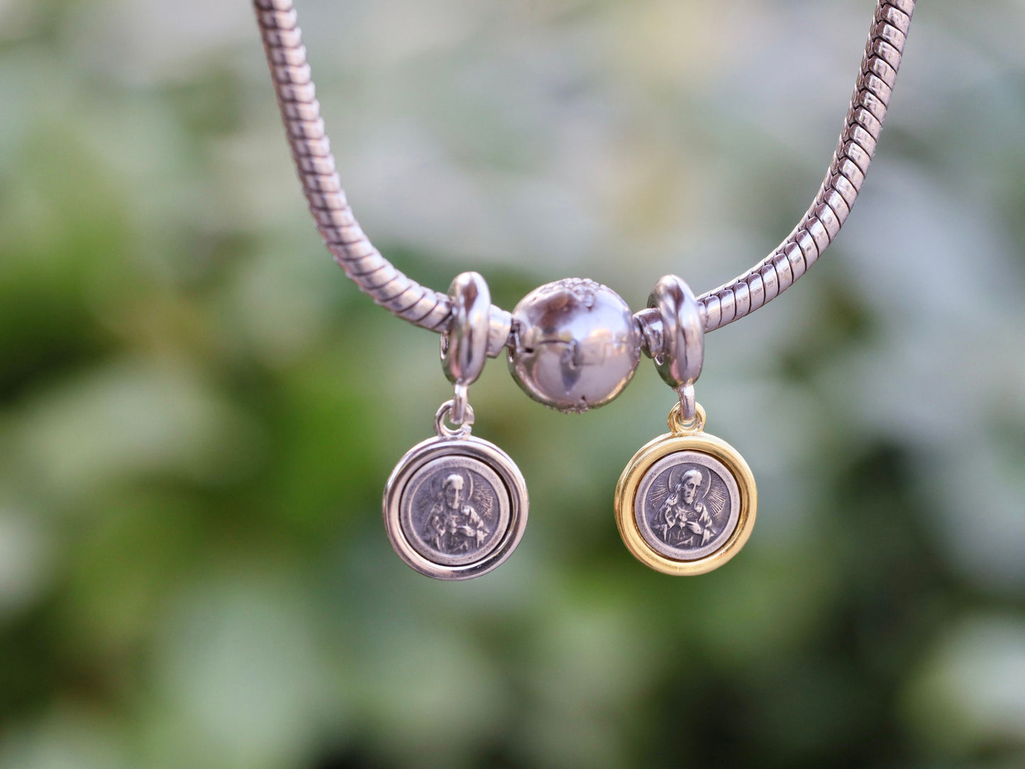 Encanto de cuentas escapulares compatibles con Pandora de plata de primera ley, colgante escapulario marrón similar a pandora, colgante escapulario de plata de dos tonos para bracalet
