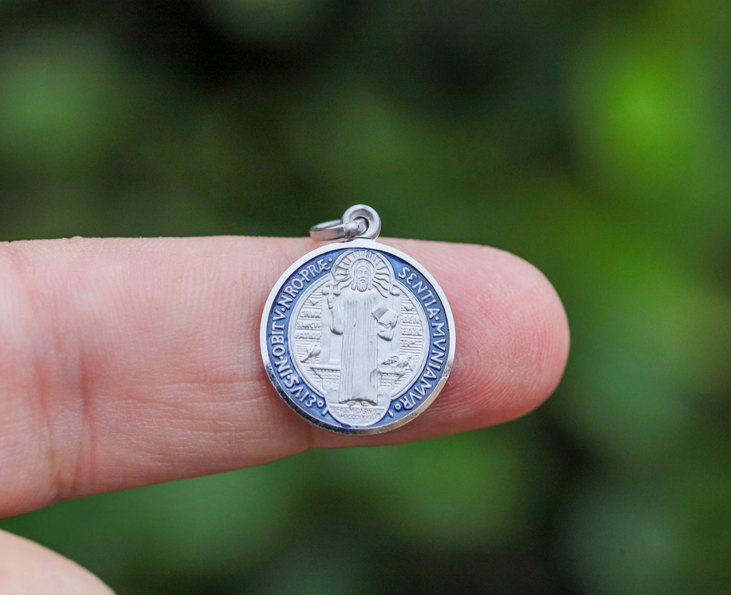 Medalla de San Benito, medalla en miniatura de esmalte, medalla de cruz católica, medalla de color, plata de ley, medalla de joyería fina, medalla de protección unisex