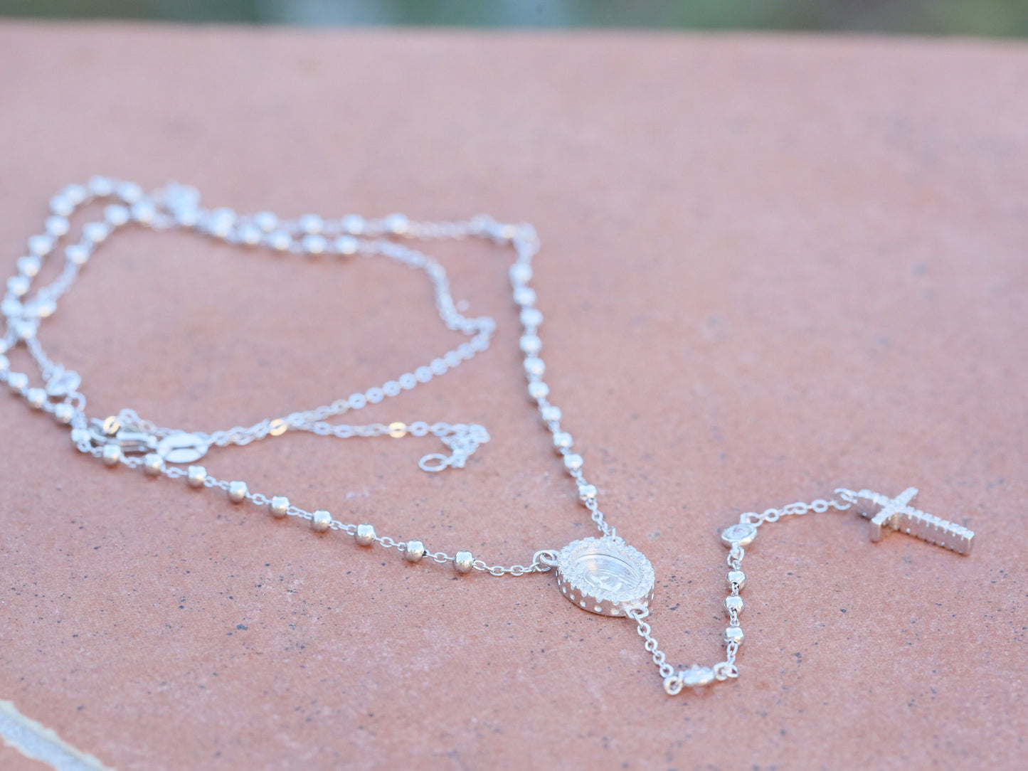 Collar de rosario, collar de plata de ley 925, collar de rosario con piedra, collar de rosario de plata para mujer, collar de rosario en miniatura de Nuestra Señora