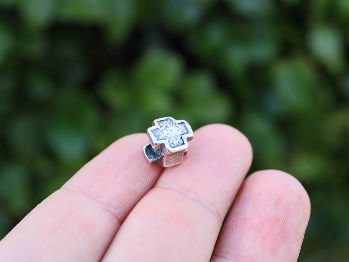 Cruz compatible con INRI Pandora, encanto de bracalet colgante, encanto de cruz de bracalet de plata de ley 925, cuenta cruzada de aspecto vintage de estilo europeo
