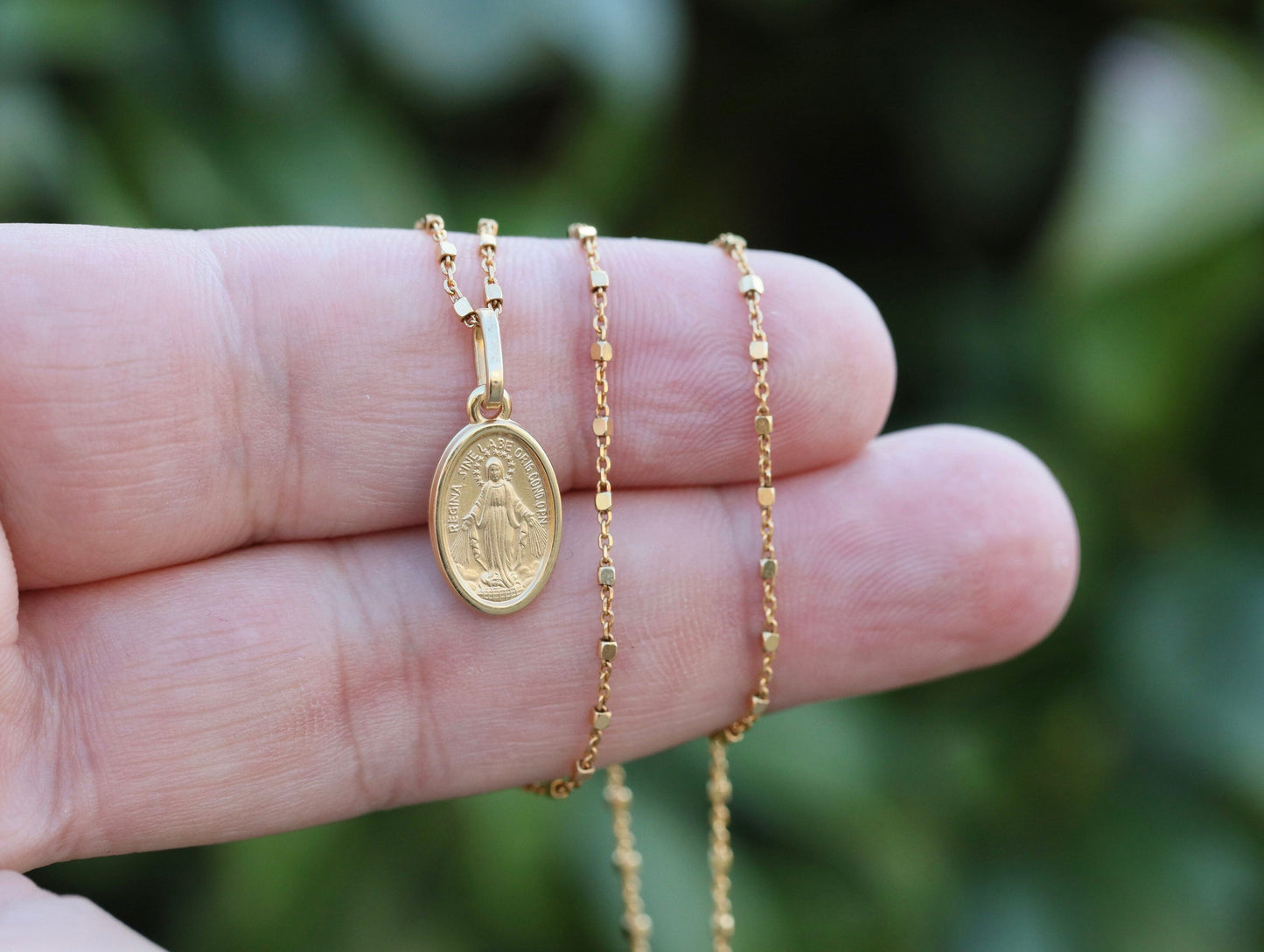 Medalla Milagrosa, plata de ley 925, baño oro 18k, medalla ovalada, medalla miniatura, talla diamante, medalla para católica, Nuestra Señora de Gracia,