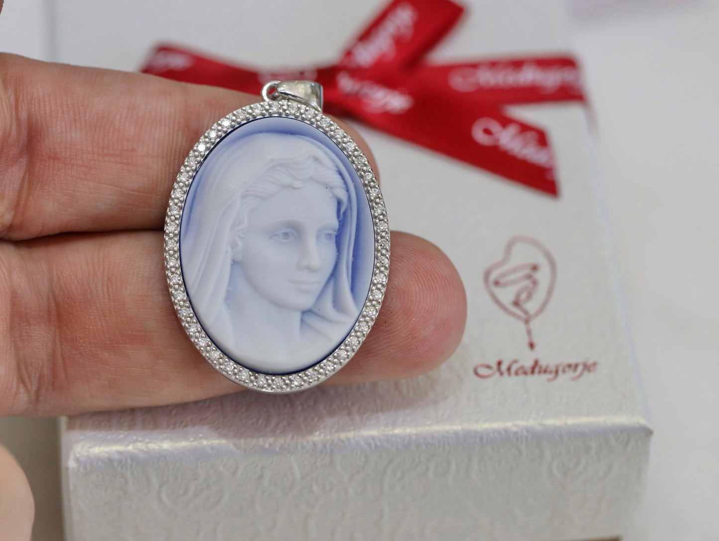Colgante Reina de la Paz, plata de ley 925, collar estilo cameo azul, colgante Virgen María para mujeres católicas, regalo para mamá de Medjugorje