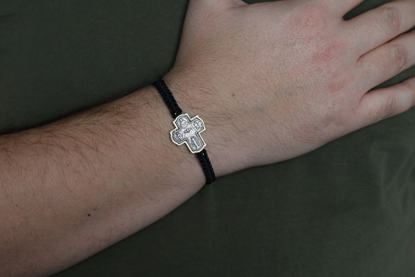 Pulsera cruz de cuatro vías, cruz de plata de ley, cruz de 4 vías, pulsera de macramé de plata de ley de oro, pulsera hecha a mano, pulsera de regalo para hombre