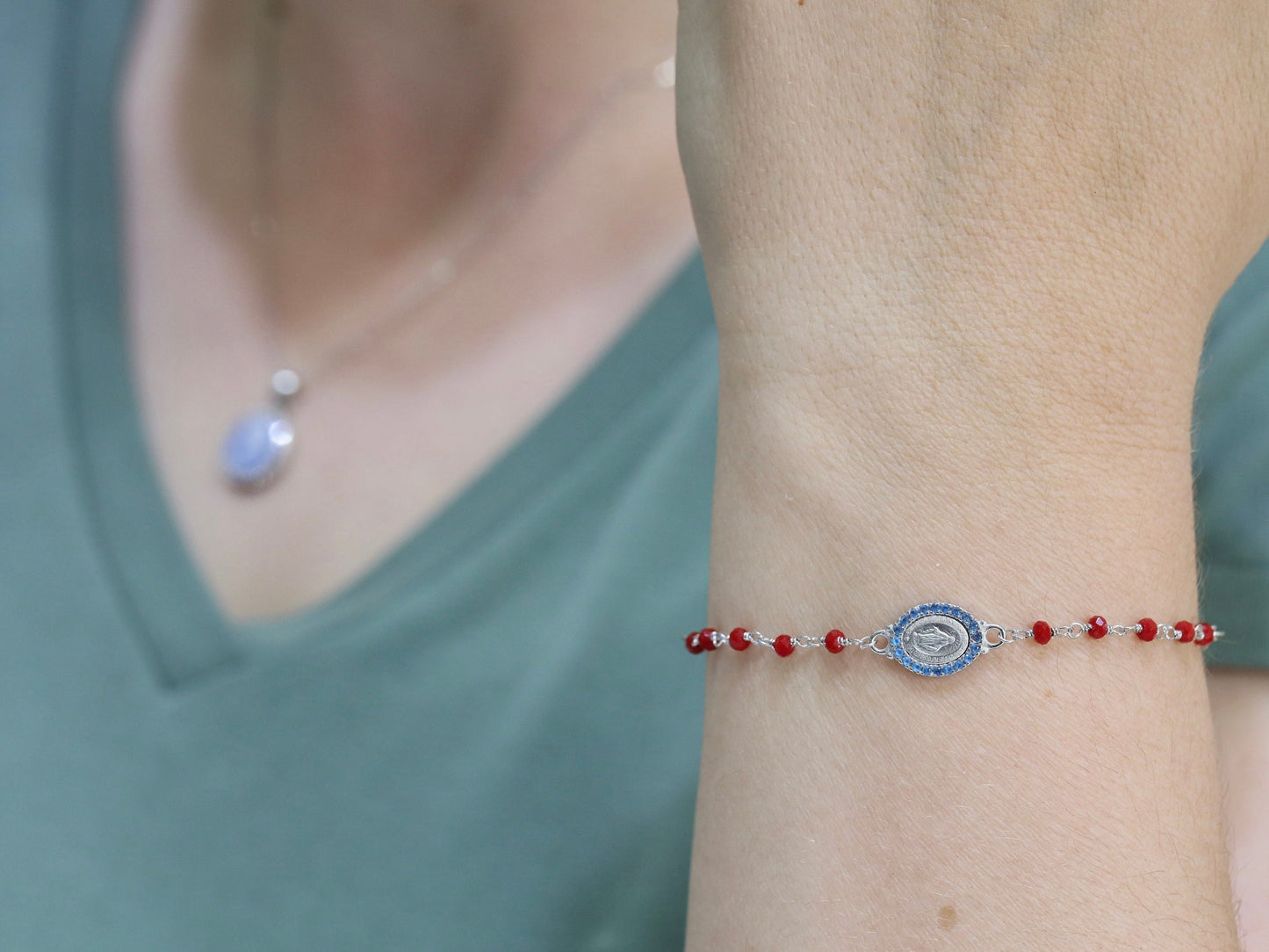 Pulsera rosario rojo, rosario plata de ley 925, regalo para mujer, pulsera con Medalla Milagrosa, pulsera coral rojo, rosario delicado para niña