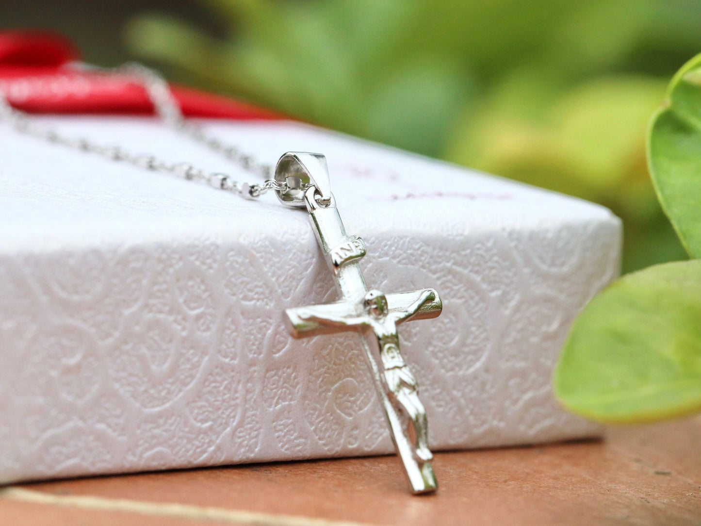 Crucifijo para mujer, crucifijo de plata de ley 925, collar de crucifijo para adolescente, colgante de crucifijo pequeño, crucifijo para adolescente, regalo para mamá