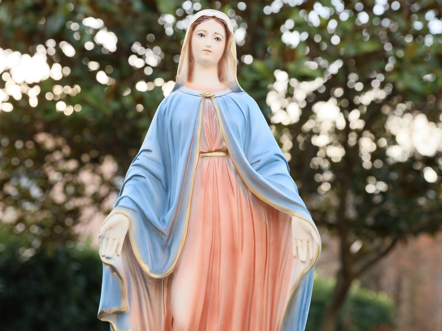 Estatua de Nuestra Señora de Gracia de 20 pulgadas. Estatua al aire libre de la Virgen María, estatua de polvo de mármol de Nuestra Señora, estatua del altar del hogar, estatua católica