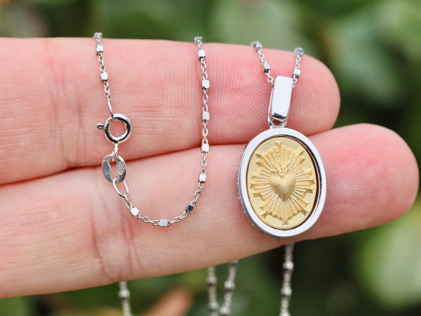 Medalla Ex Voto, medalla de plata de ley 925 con baño de oro, medalla de ofrenda votiva a un santo, medalla del Sagrado Corazón, medalla católica para mujer