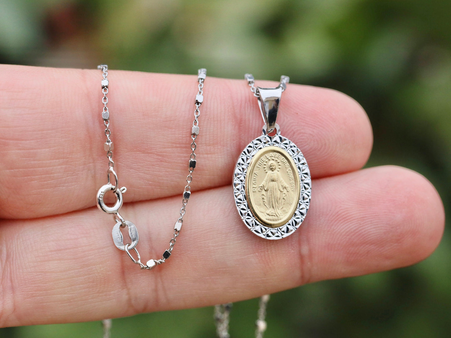 Wunderbare Medaille für Frauen, Medaille aus Sterlingsilber, vergoldete Medaille im Diamantschliff, mittelgroße Medaille mit 18-Karat-Vergoldung, Geschenk für Frauen